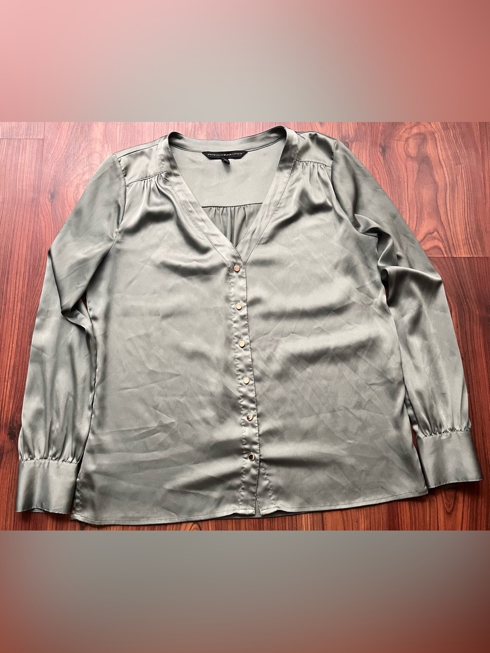 White House Black Market Women’s OliveGreen Satin Button-Front Longsleeve Blouse